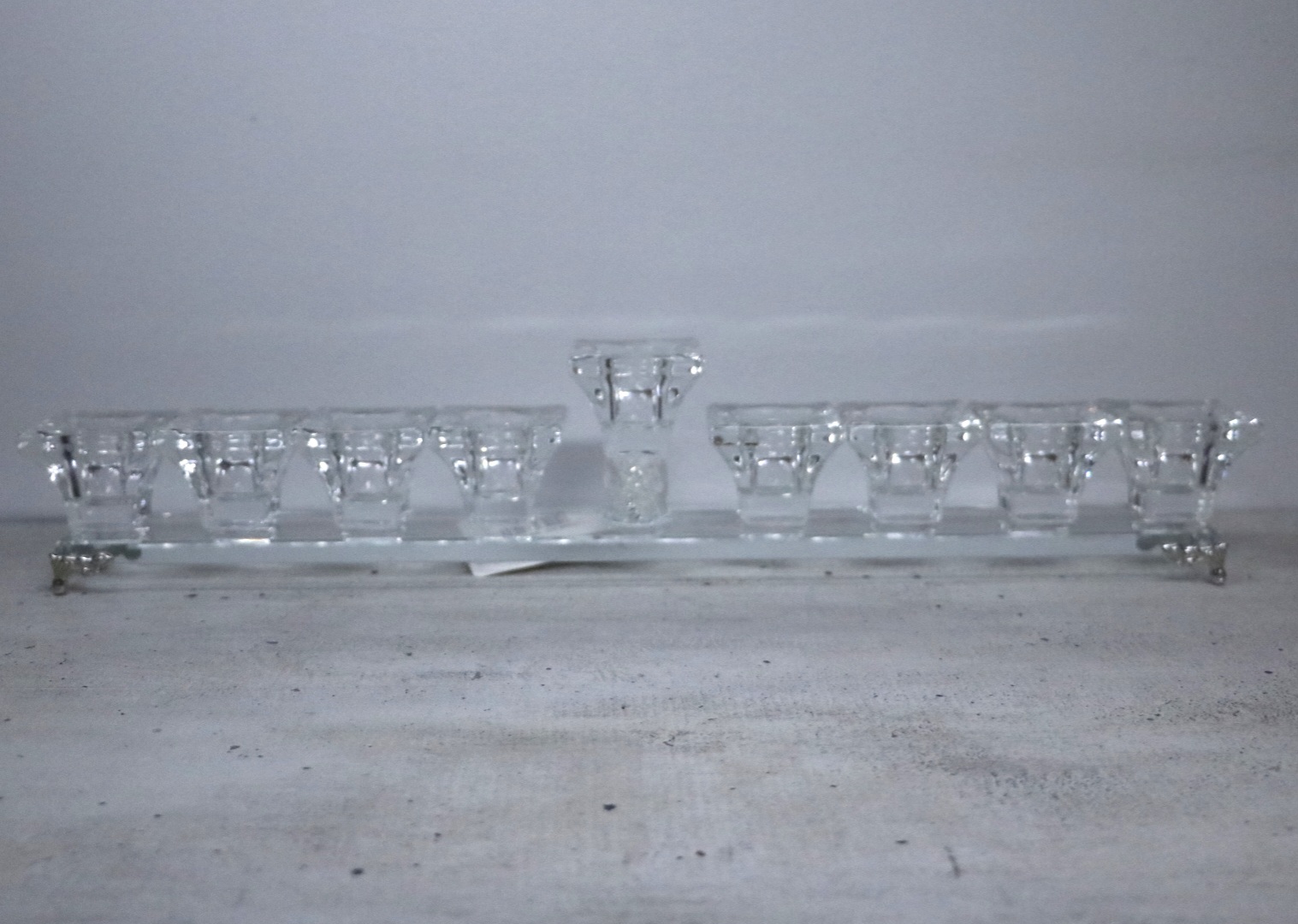 חנוכייה קריסטל נמוכה | רוחב 38 ס״מ | גובה 8 ס״מ – תמונה 4