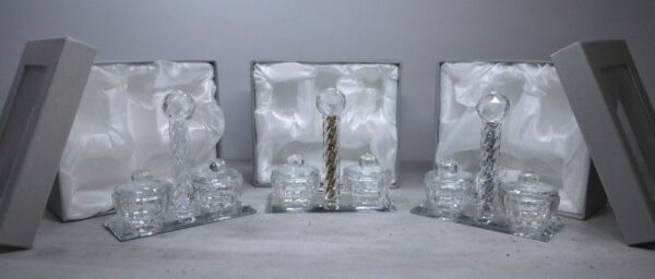 מלחיה מהודרת מזכוכית – זהב / כסף / פנינה | גובה 12 ס״מ | רוחב 13 ס״מ