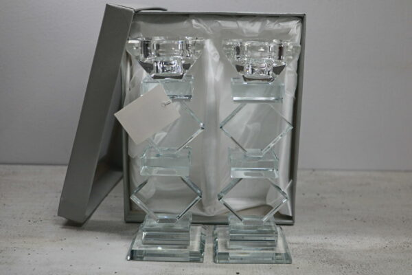 פמוט משושה נמוך | 17 ס״מ × 5 ס״מ